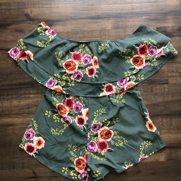 Green Floral Off The Shoulder Romper - Picture 3 of 5